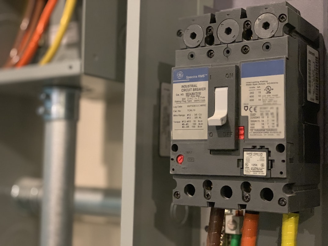 Photo of a master power switch on an industrial circuit breaker